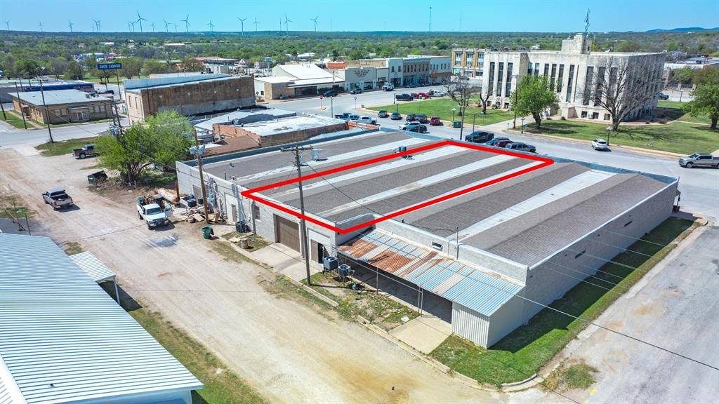 Jacksboro, TX 76458,126 N Church Street