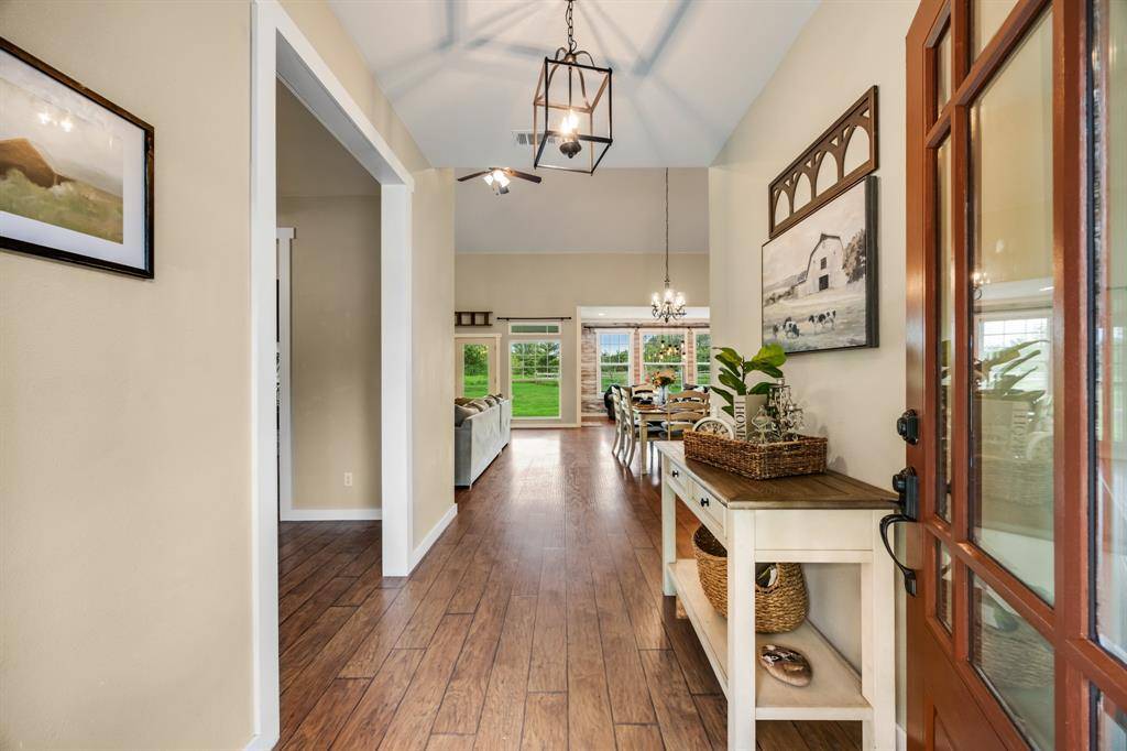 Quinlan, TX 75474,7662 Caddo Creek Road
