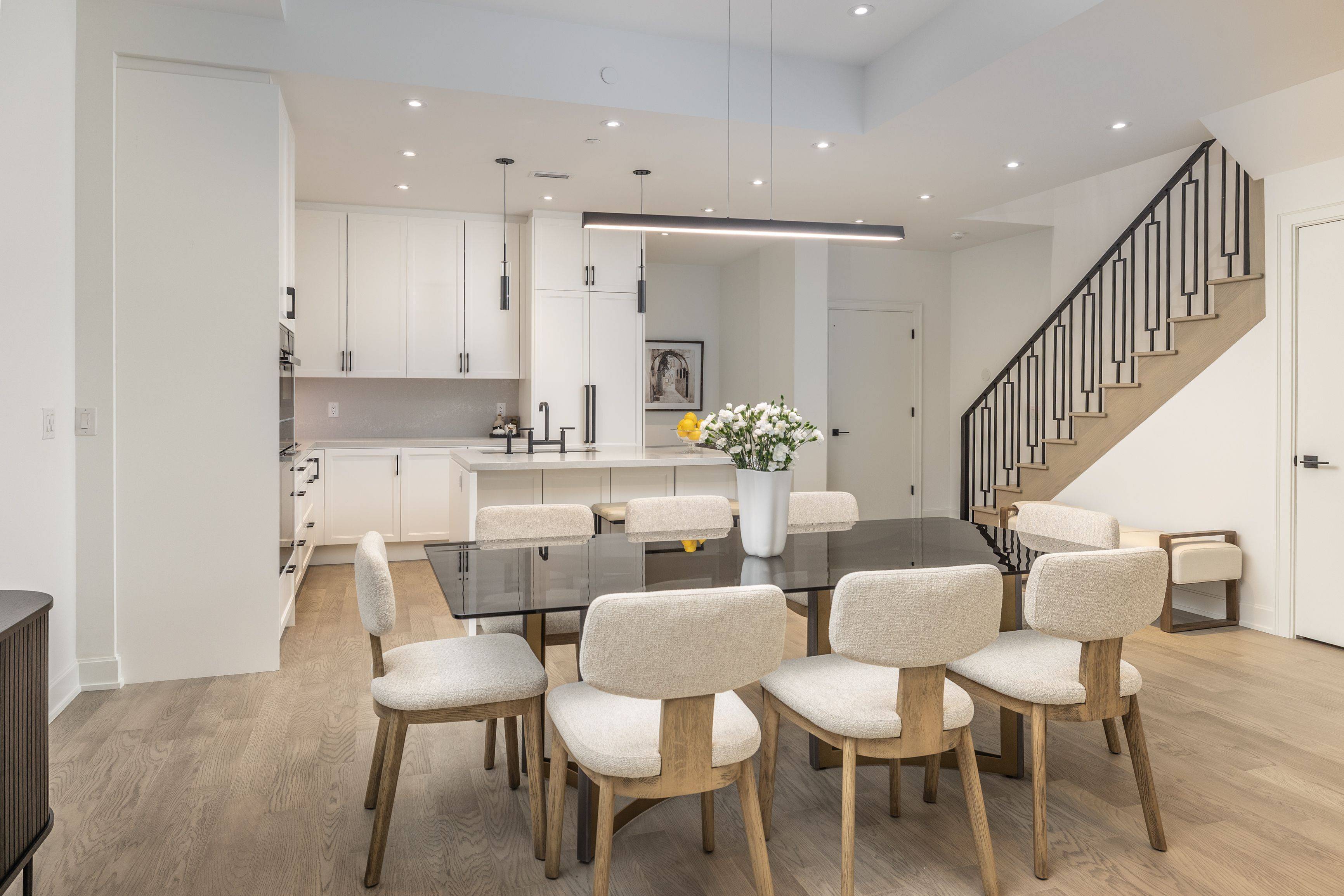 Toronto C04, ON M4N 0B3,1 Strathgowan AVE #TH2