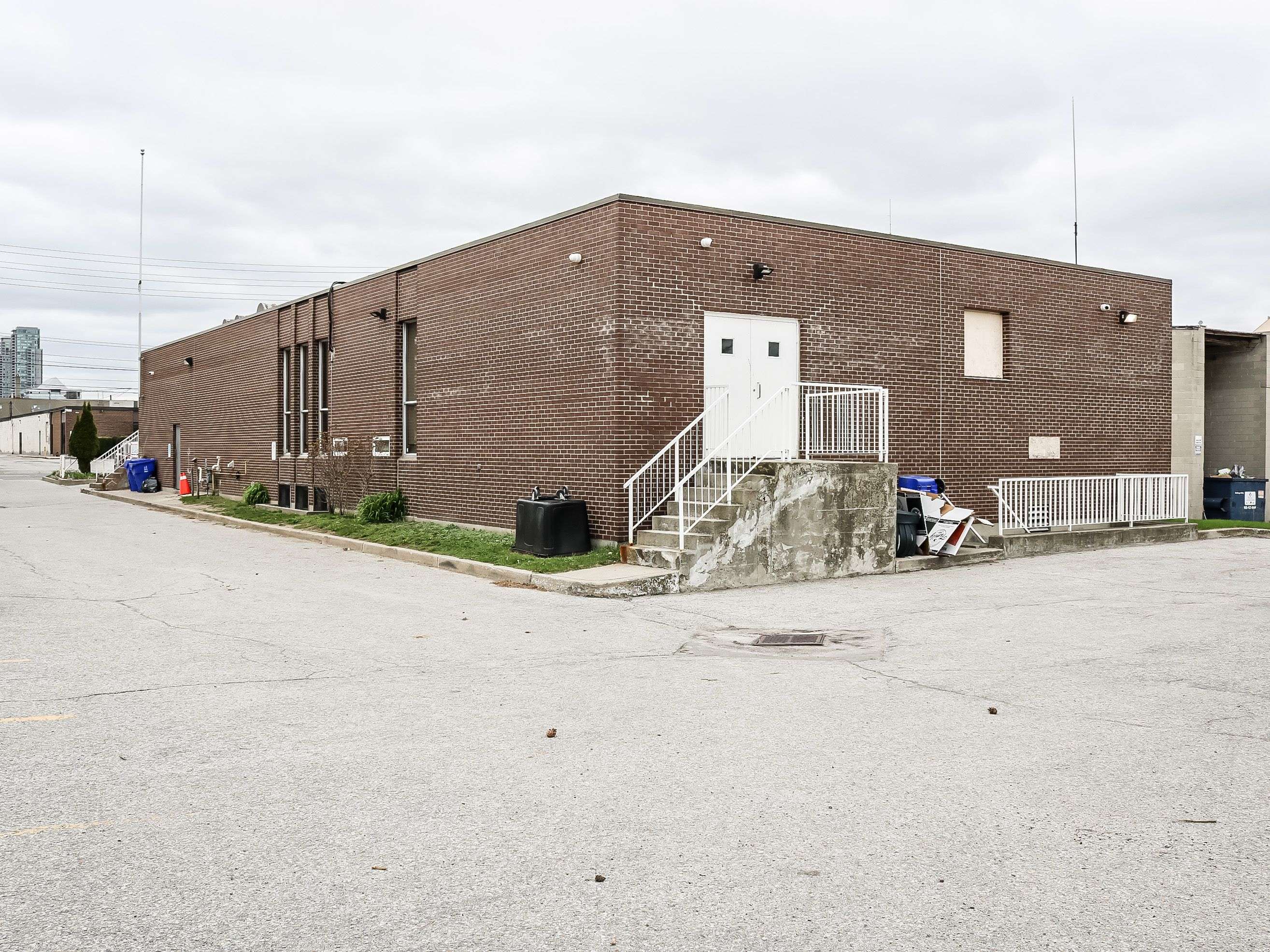Toronto E09, ON M1H 3B8,1095 Bellamy RD N