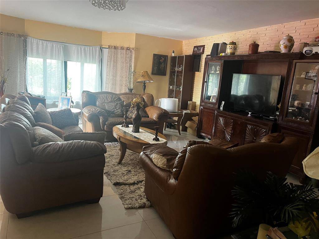North Miami, FL 33167,1265 NW 134th St