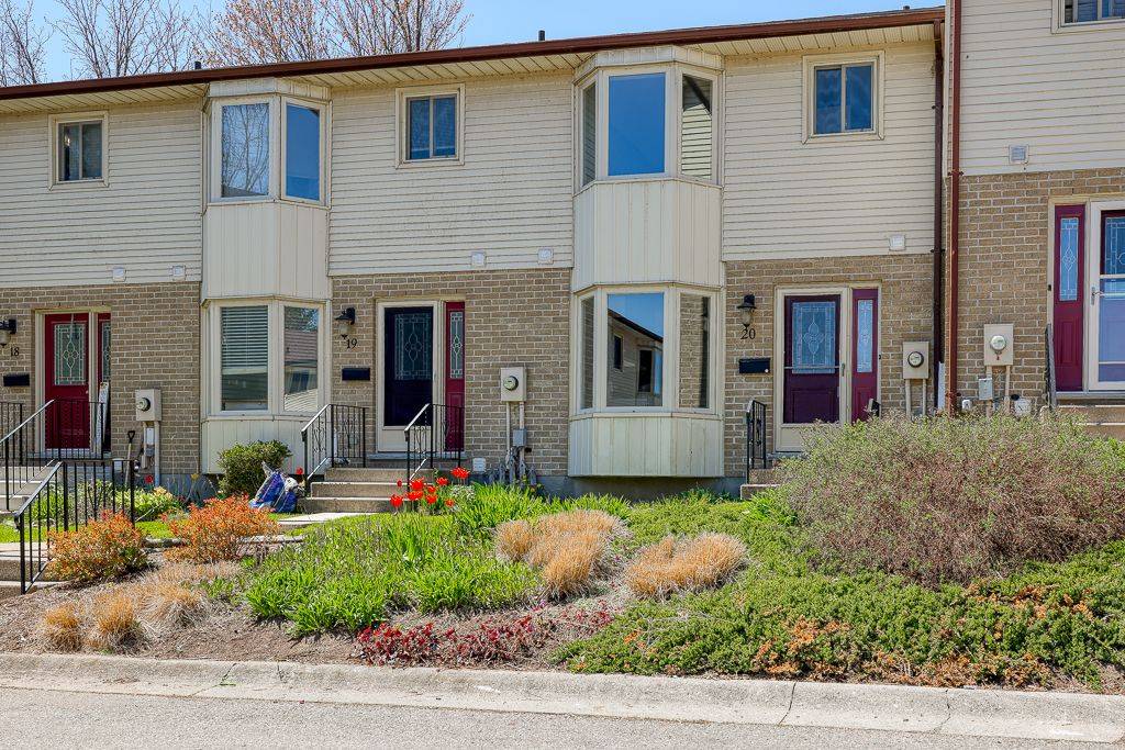 Ingersoll, ON N5C 4A9,275 George ST #20