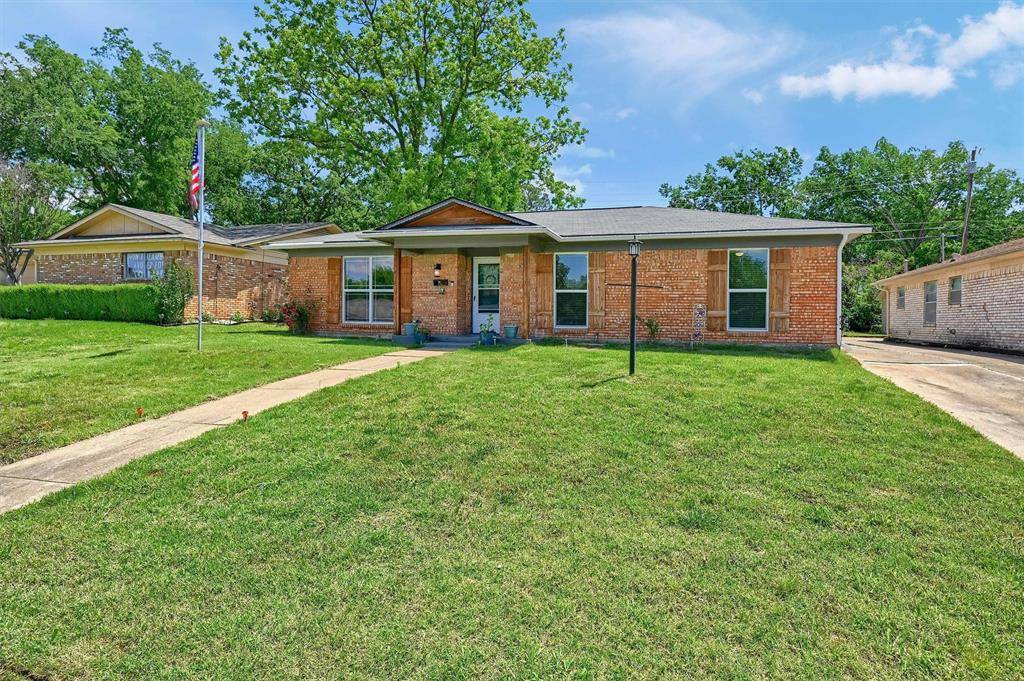 Denison, TX 75020,112 S Wood Avenue