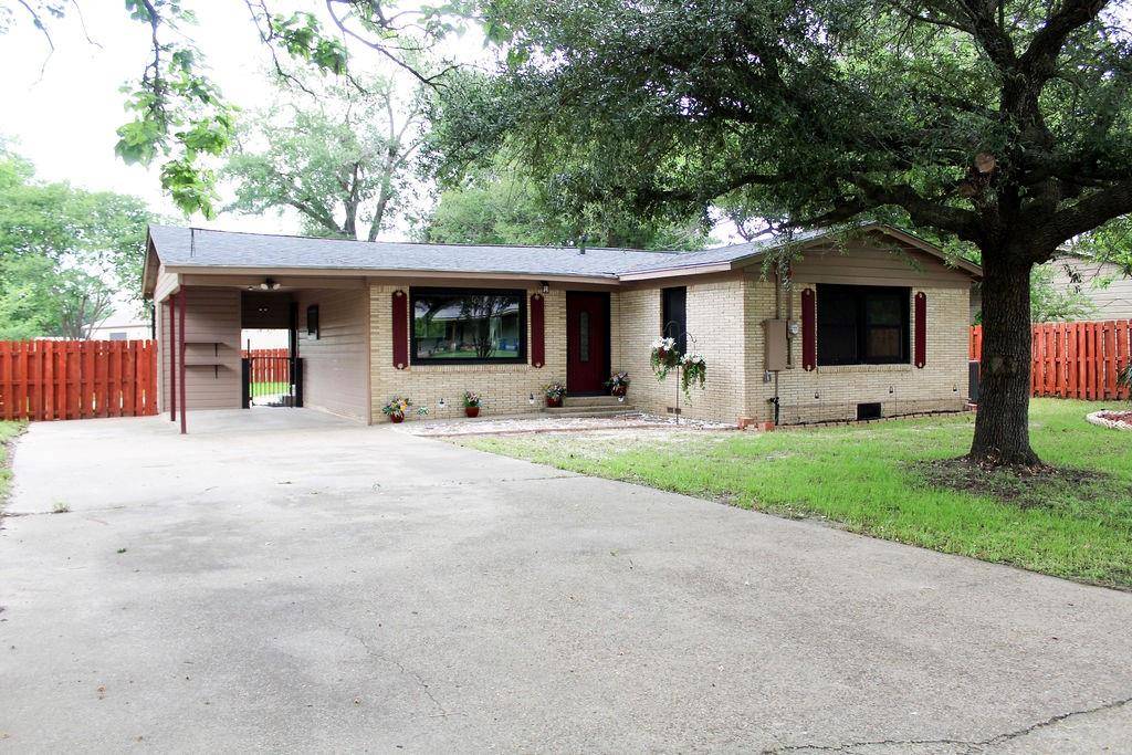 Malakoff, TX 75148,206 W Dewey Street