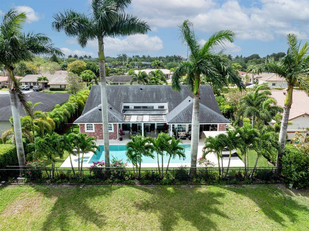 Weston, FL 33326,16633 Golfview Dr