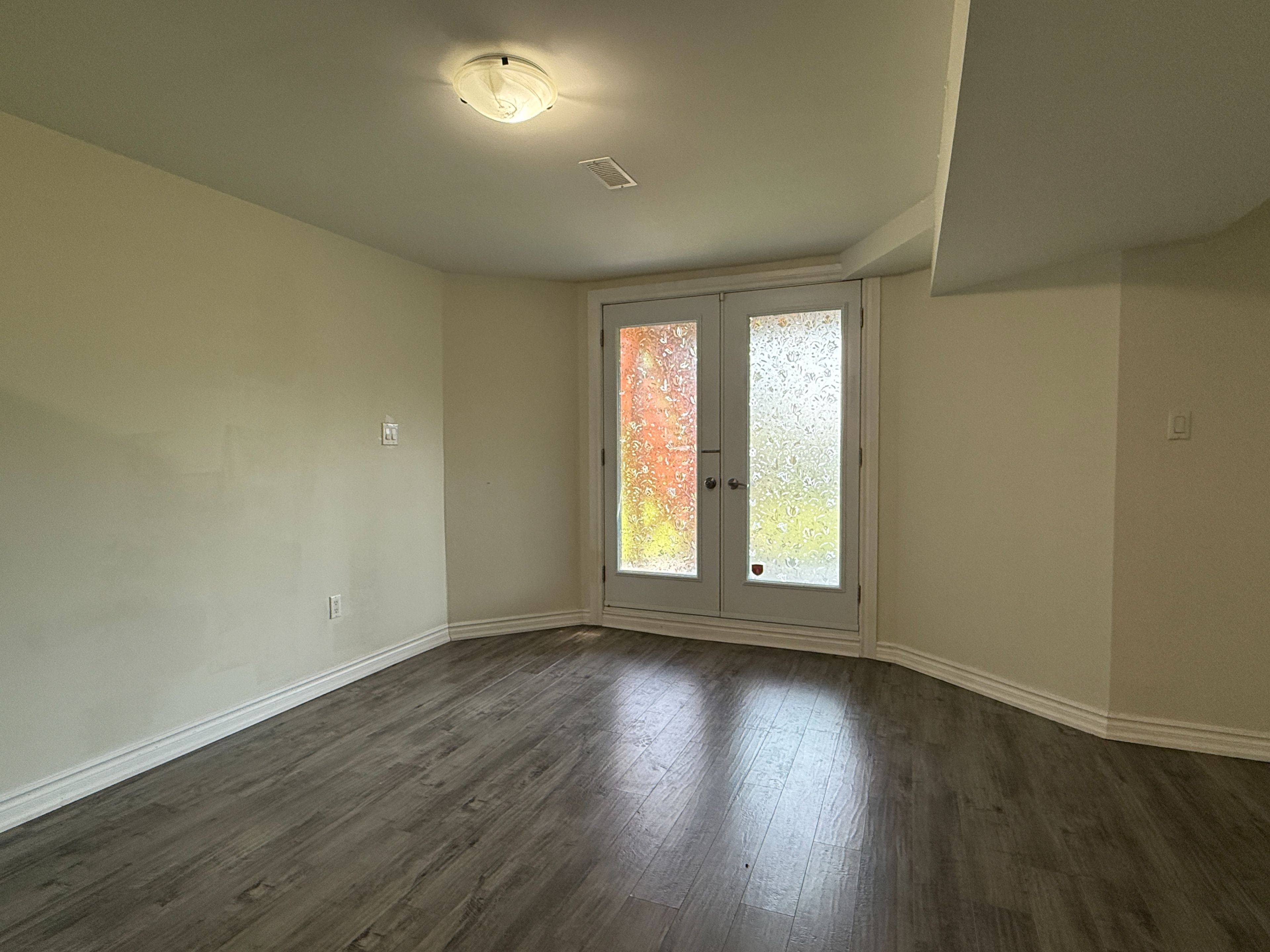 Richmond Hill, ON L4E 3L4,19 Grovepark ST #Basement