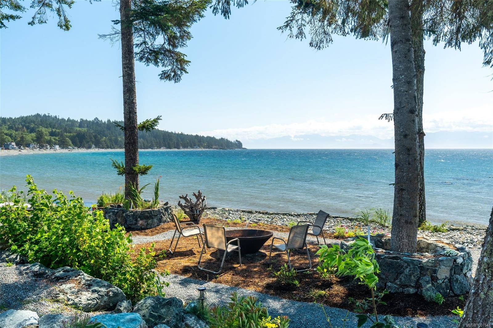 Sooke, BC V9Z 1E7,8805 West Coast Rd