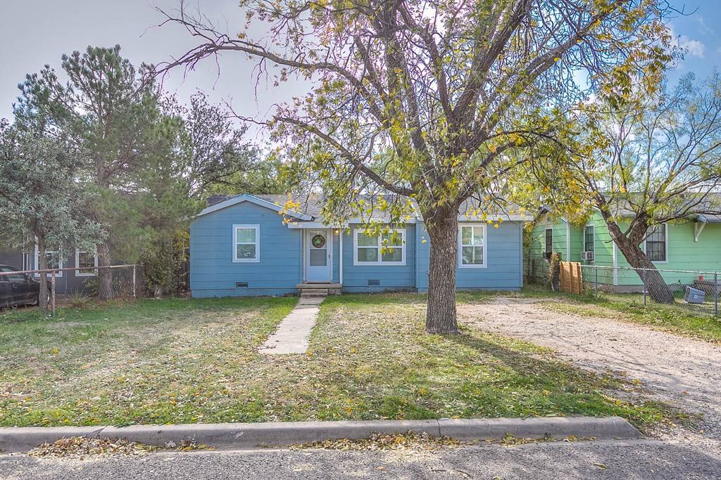 San Angelo, TX 76903,513 E 25th St