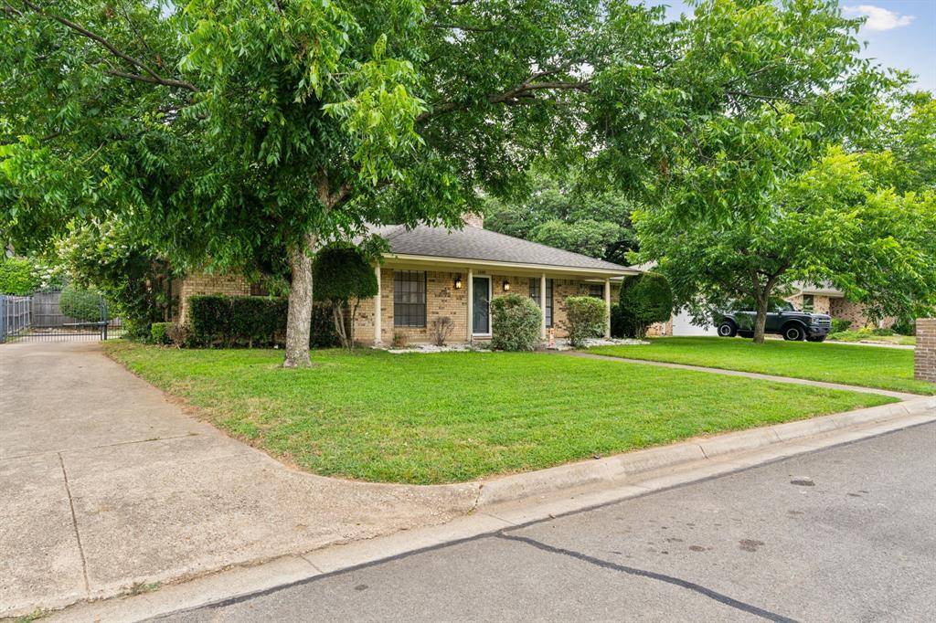 Arlington, TX 76012,1100 Briarcliff Drive