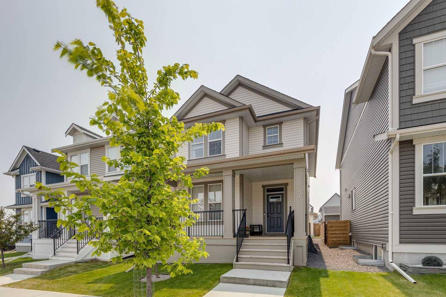 Airdrie, AB T4B 4L2,457 South Point GLN SW