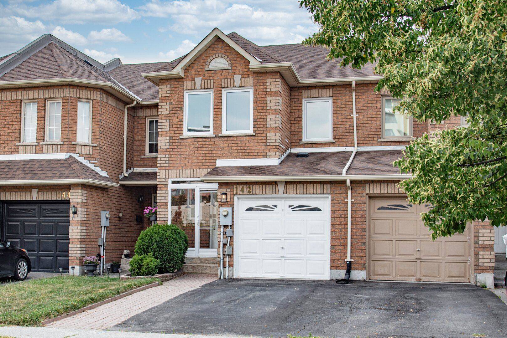 Vaughan, ON L6A 2N5,142 Lindenshire AVE