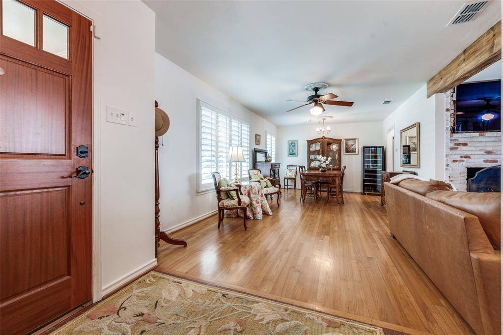 Dallas, TX 75214,7219 Haverford Road
