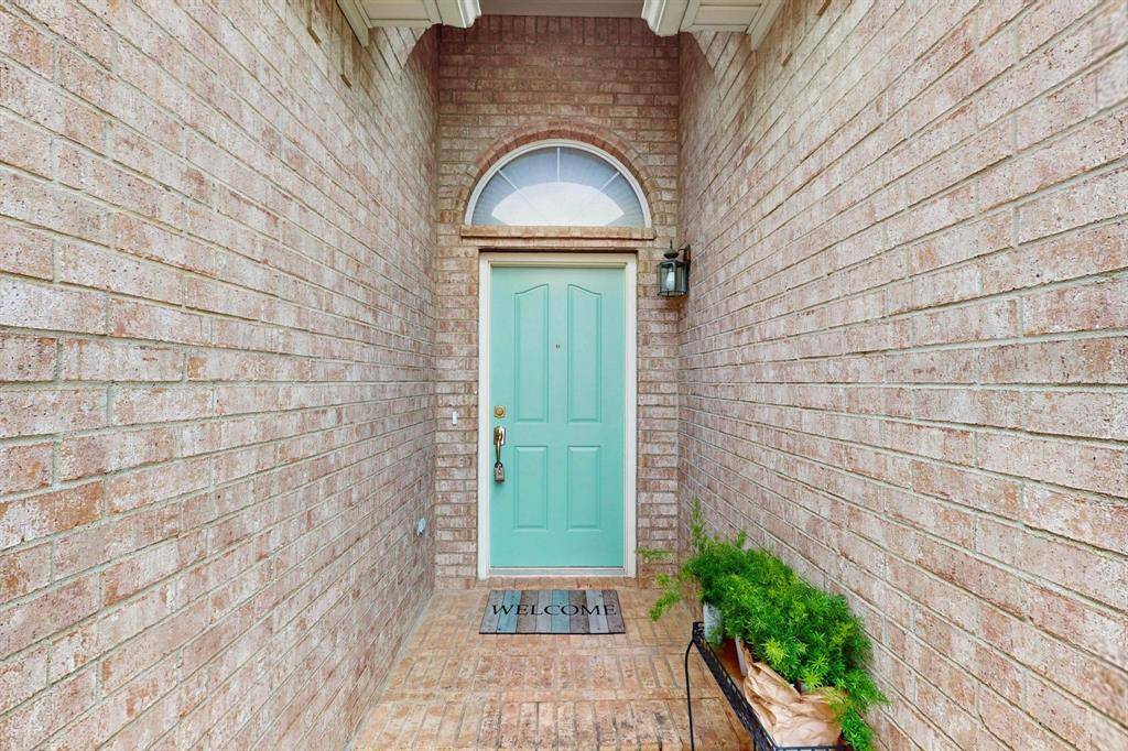 Fort Worth, TX 76244,12841 Danville Drive