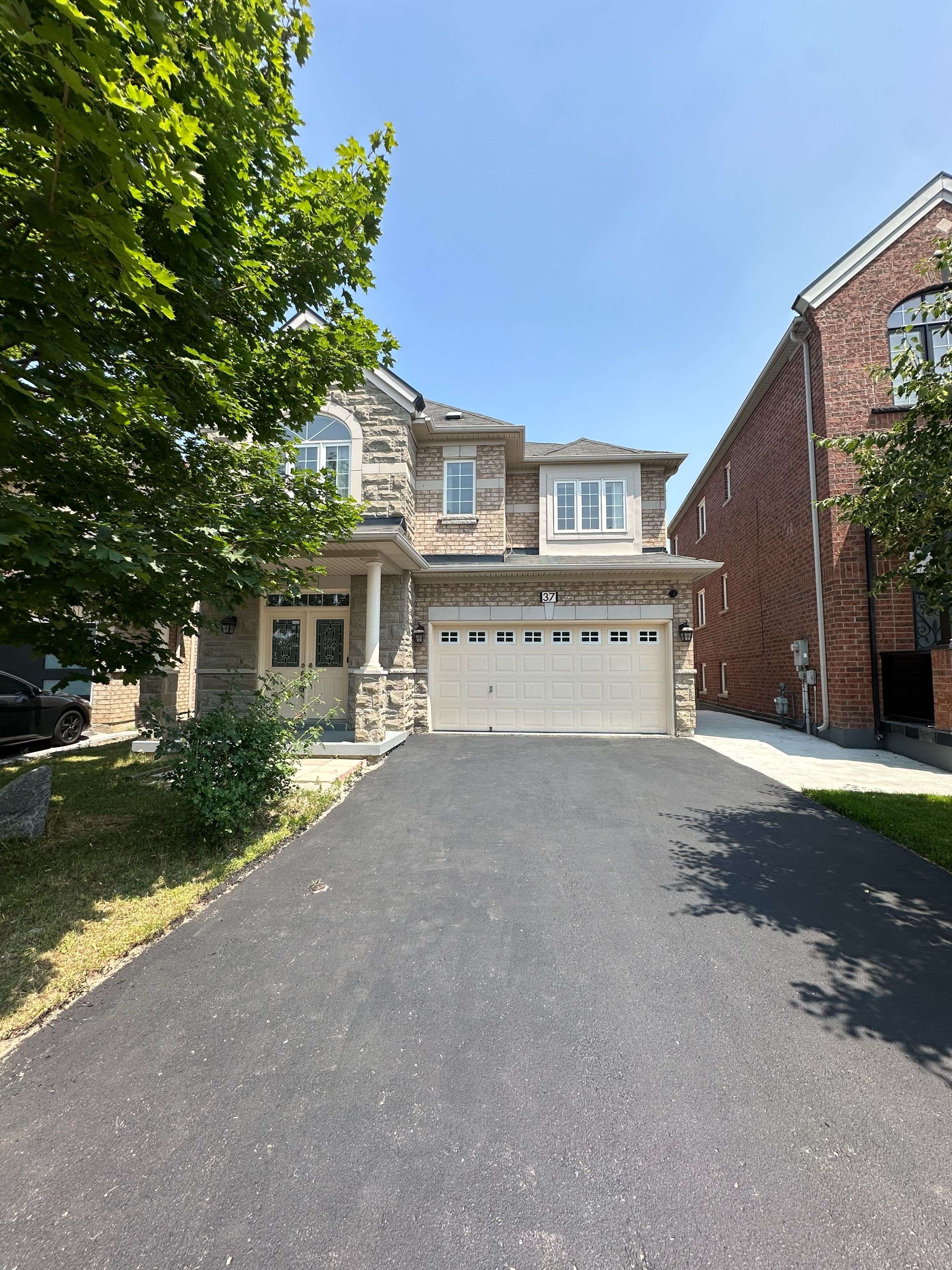 Brampton, ON L6P 2L6,37 Watchman RD
