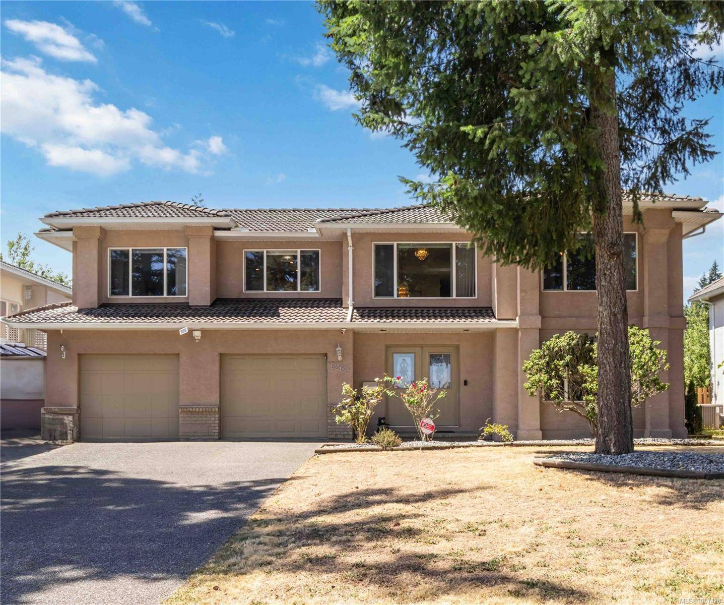 Central Saanich, BC V8Z 6A1,6260 Elaine Way