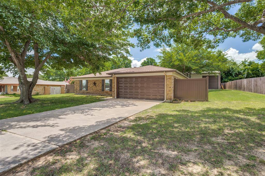 Azle, TX 76020,209 N Walnut Creek Drive