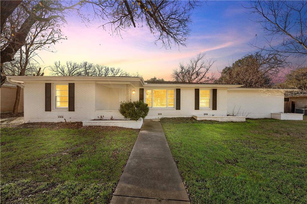 Waco, TX 76710,2416 Lake Air Drive