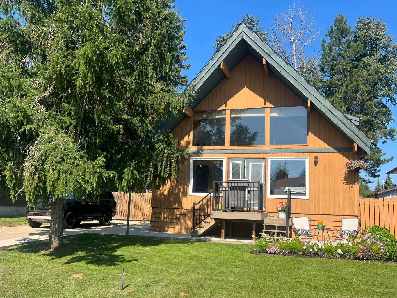 Slave Lake, AB T0G2A3,1104 10 ST SE