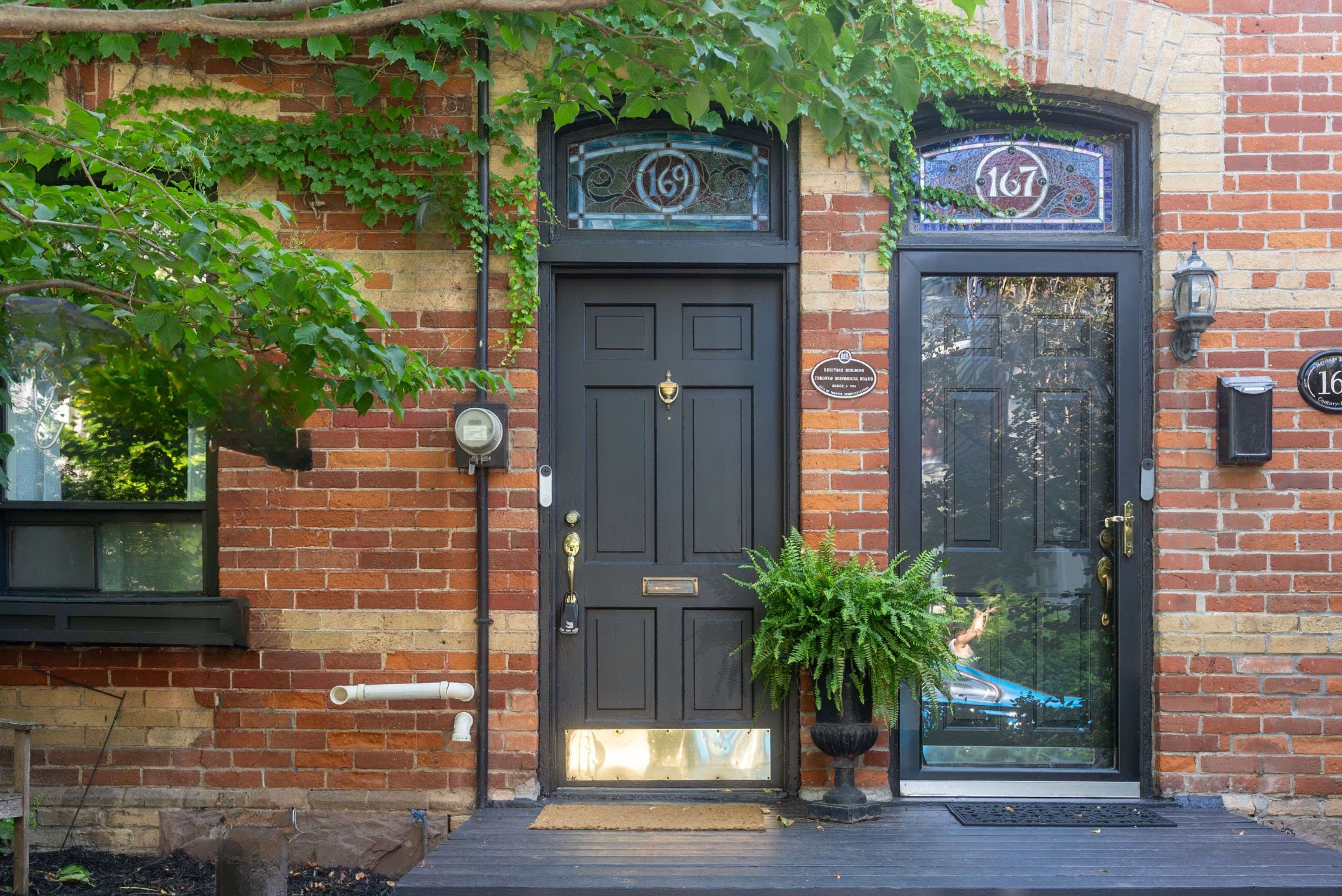 Toronto E01, ON M4M 2K8,169 De Grassi ST