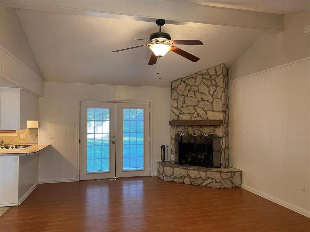 Arlington, TX 76015,2605 Kingston Street