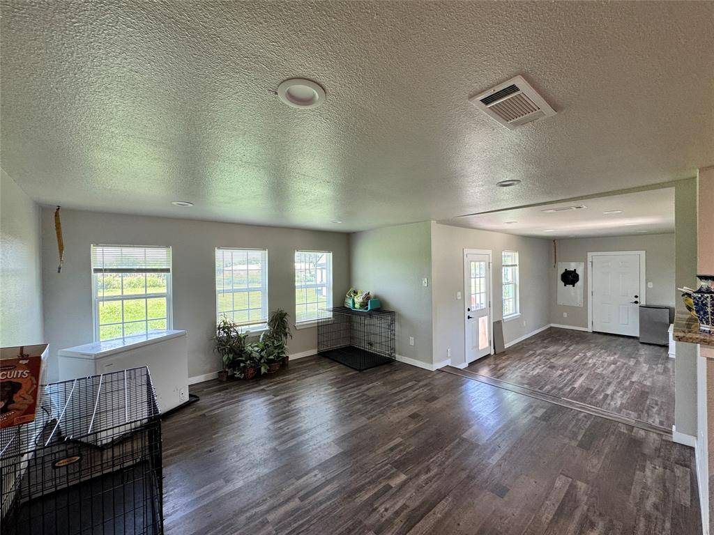 Chico, TX 76431,409 Mockingbird Lane