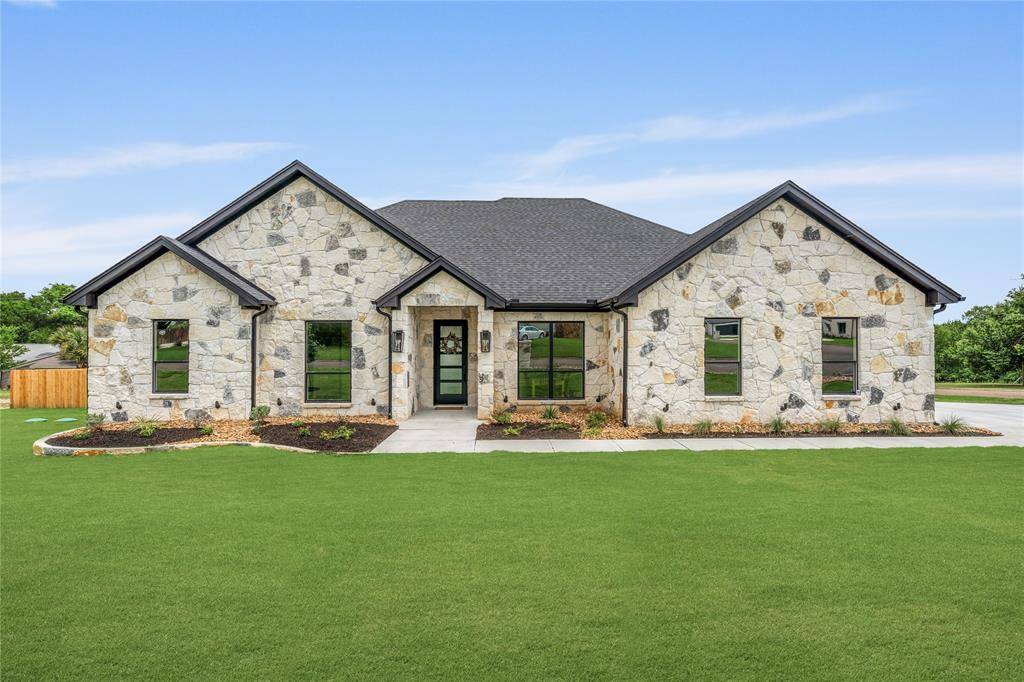 Troy, TX 76579,301 Canyon Oaks Circle