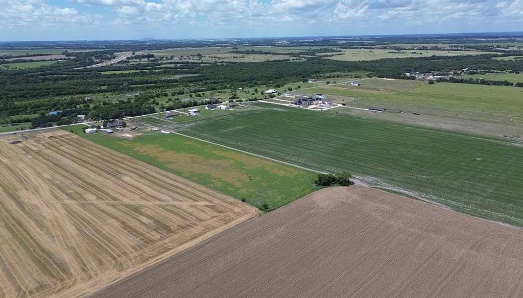Palmer, TX 75152,520 Hampel Road