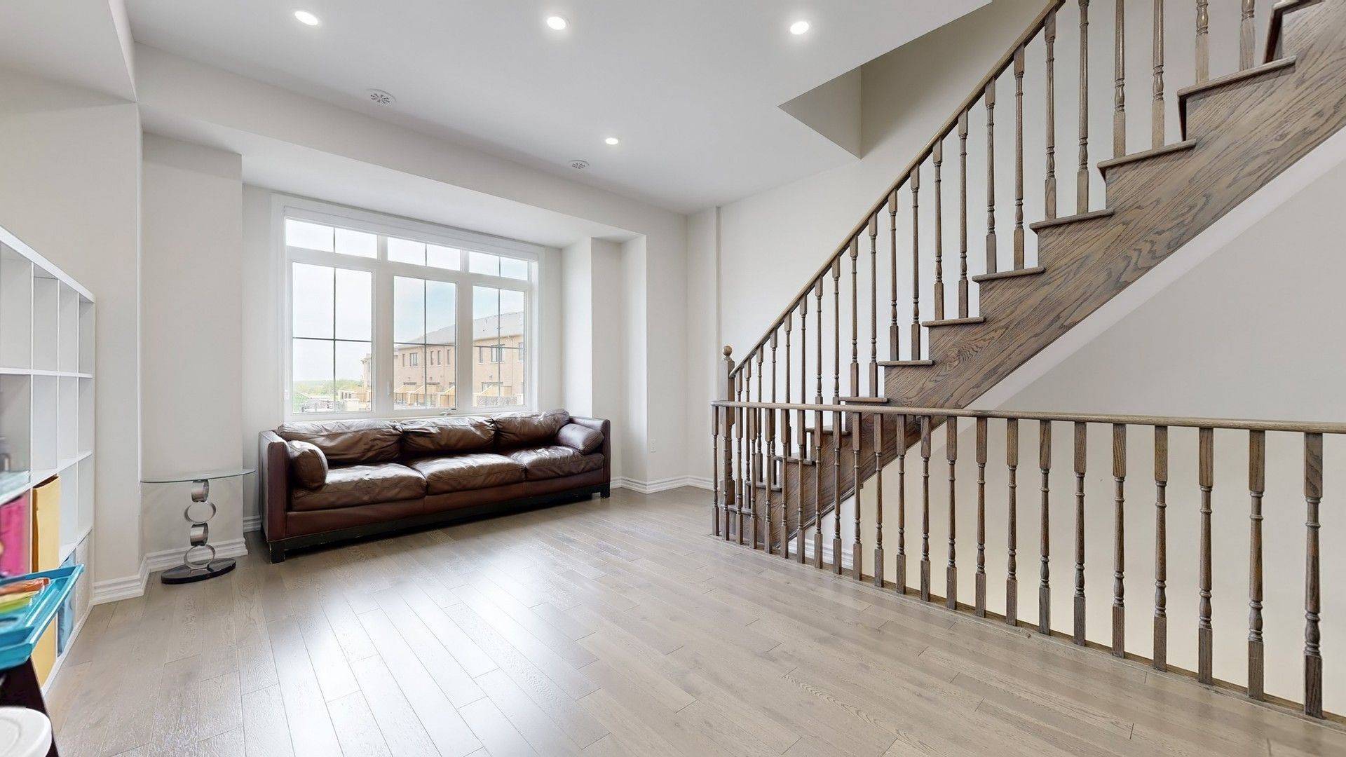 Markham, ON L6C 0Z1,66 Mannar DR