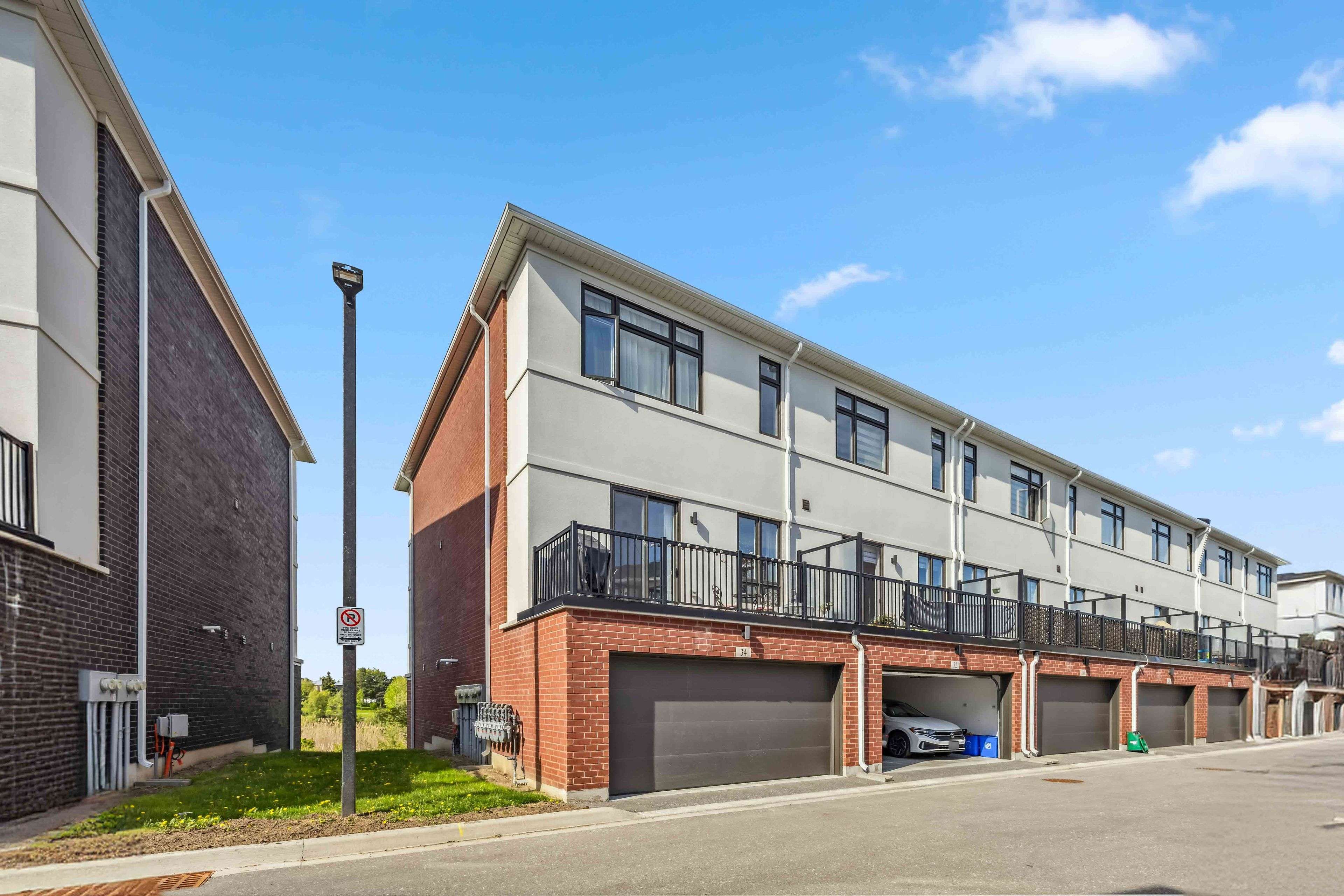Richmond Hill, ON L4C 5S6,34 Nine Mile LN