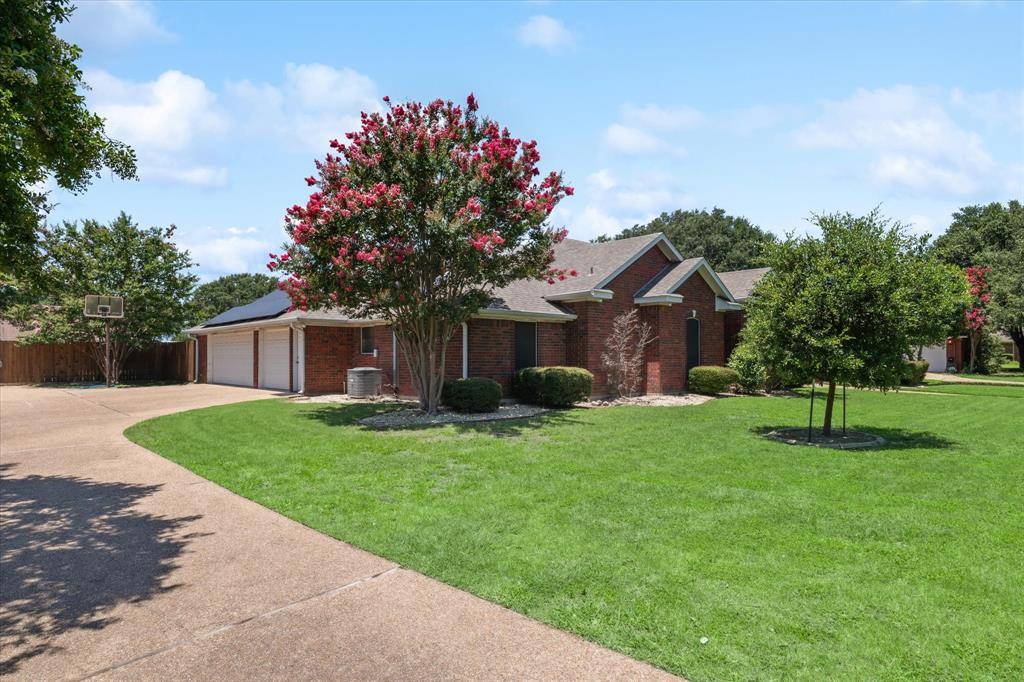 Mcgregor, TX 76657,1005 Prairie Lane