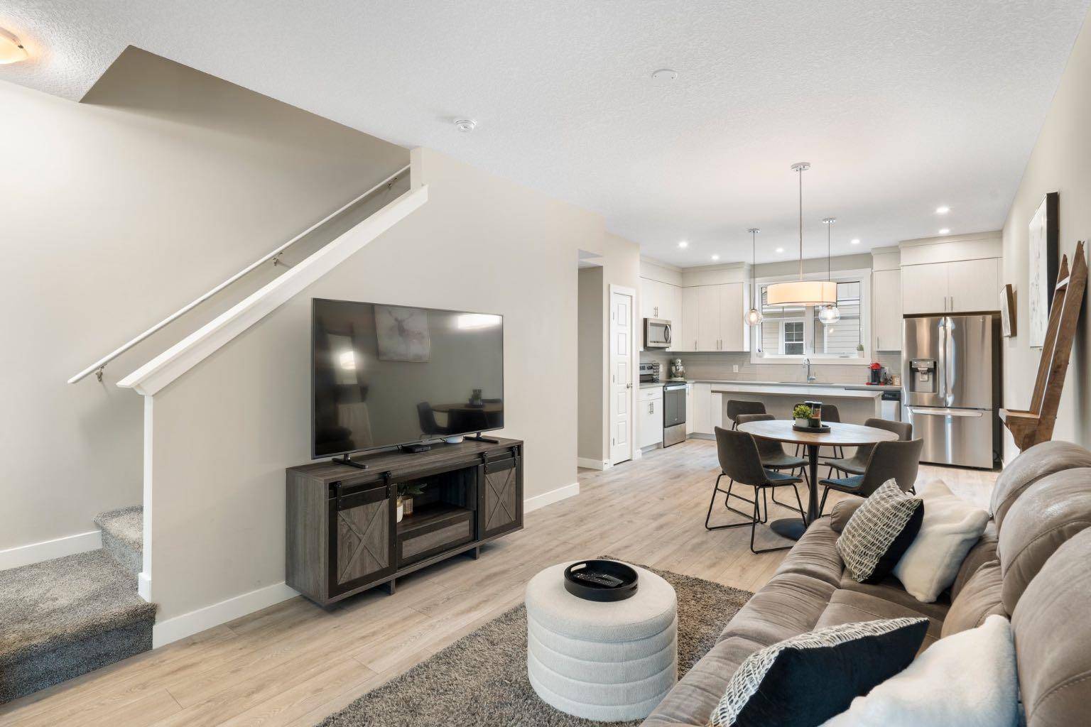 Calgary, AB T3M 2V5,307 Cranbrook WALK SE