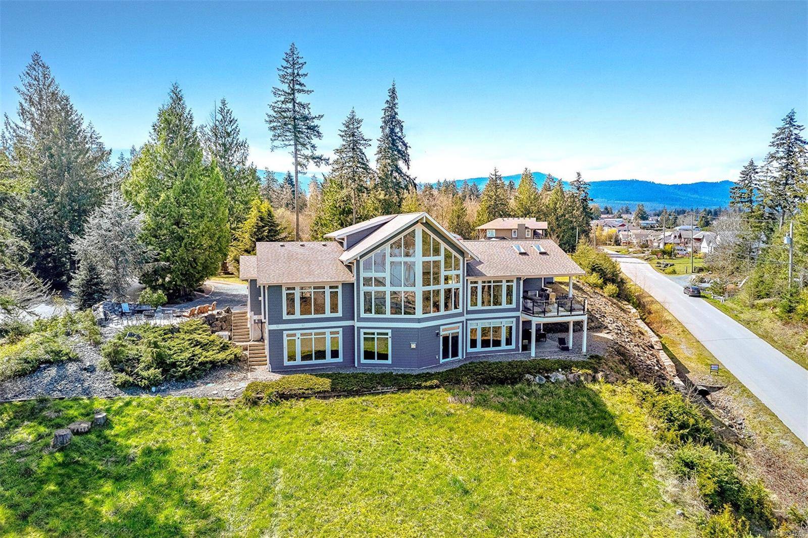 Ladysmith, BC V9G 2B3,10801 Guilbride Dr