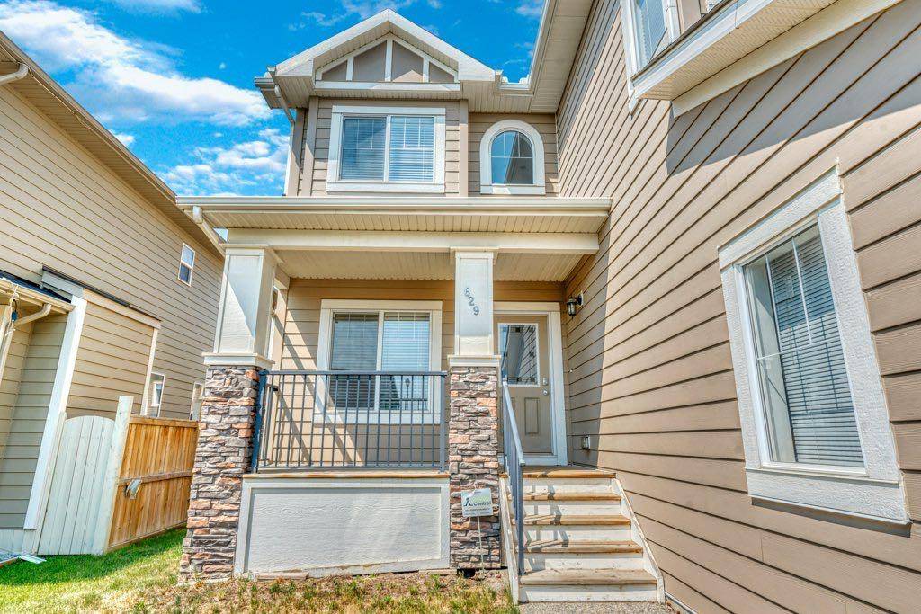 Chestermere, AB T1X 0N9,629 Marina DR