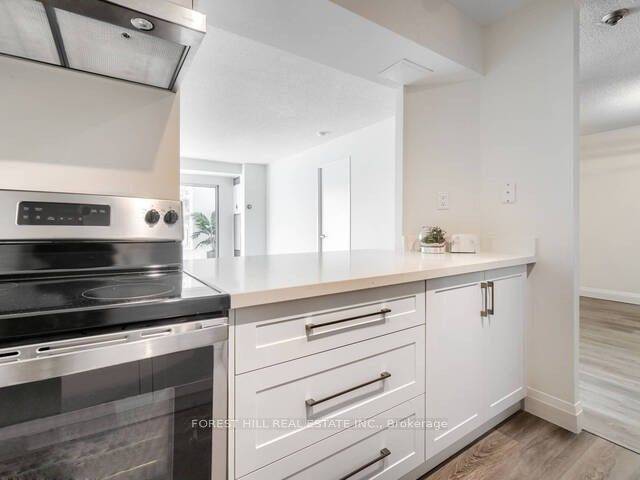 Richmond Hill, ON L4C 8T4,326 Major Mackenzie DR E #308