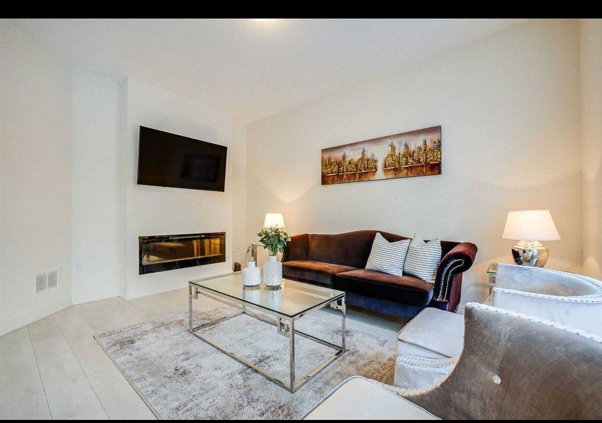 Brampton, ON L7A 4E5,49 Truro CIR