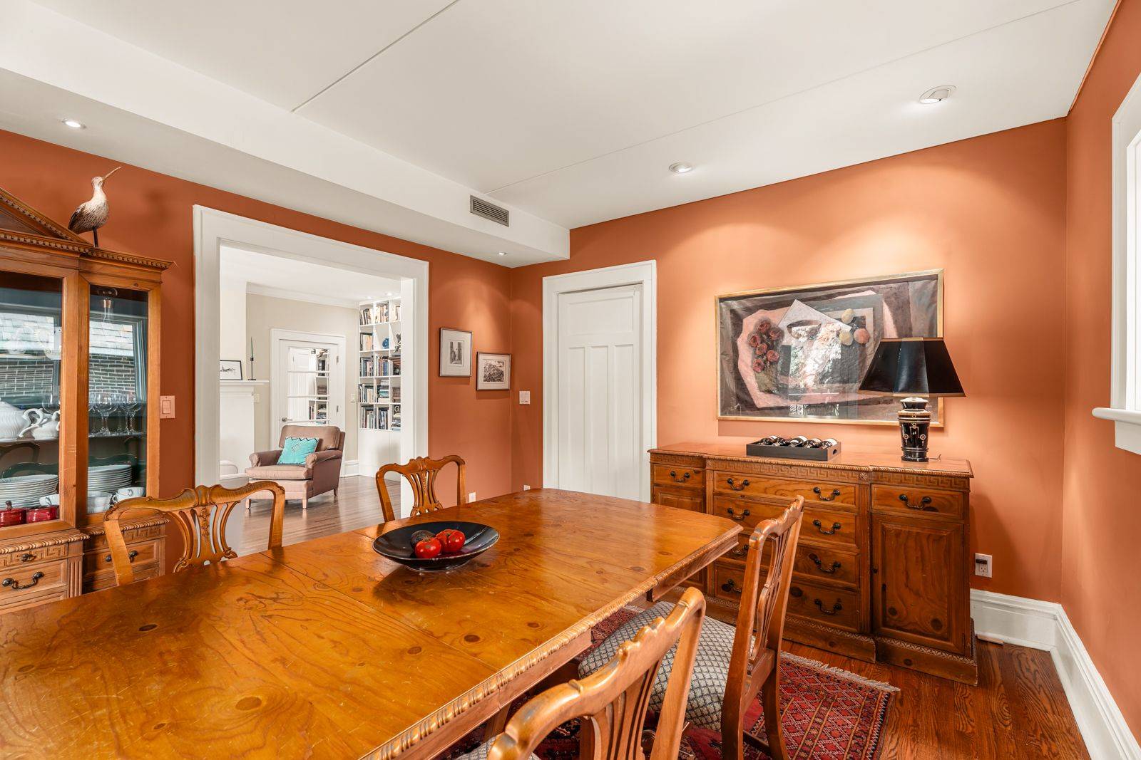 New Edinburgh - Lindenlea, ON K1M 0Z2,228 Rideau TER