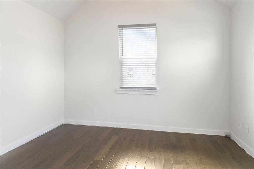Dallas, TX 75208,1268 Clifftop Lane