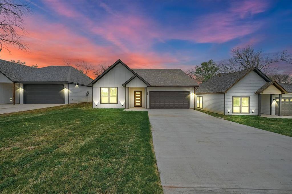 Denison, TX 75021,715 E Hanna Street