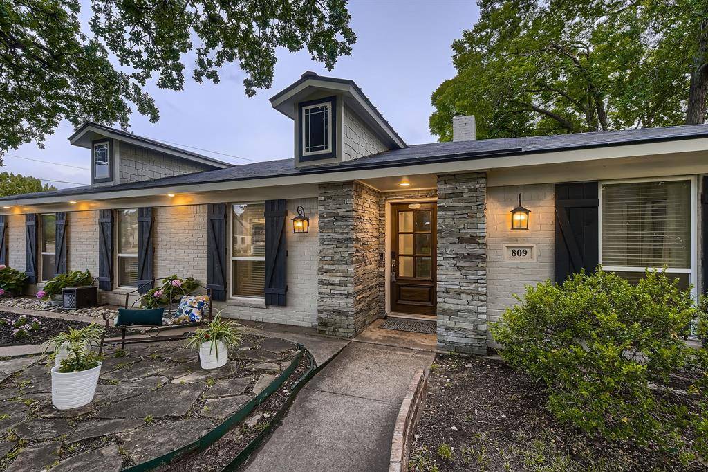Hurst, TX 76053,809 Wheelwood Drive