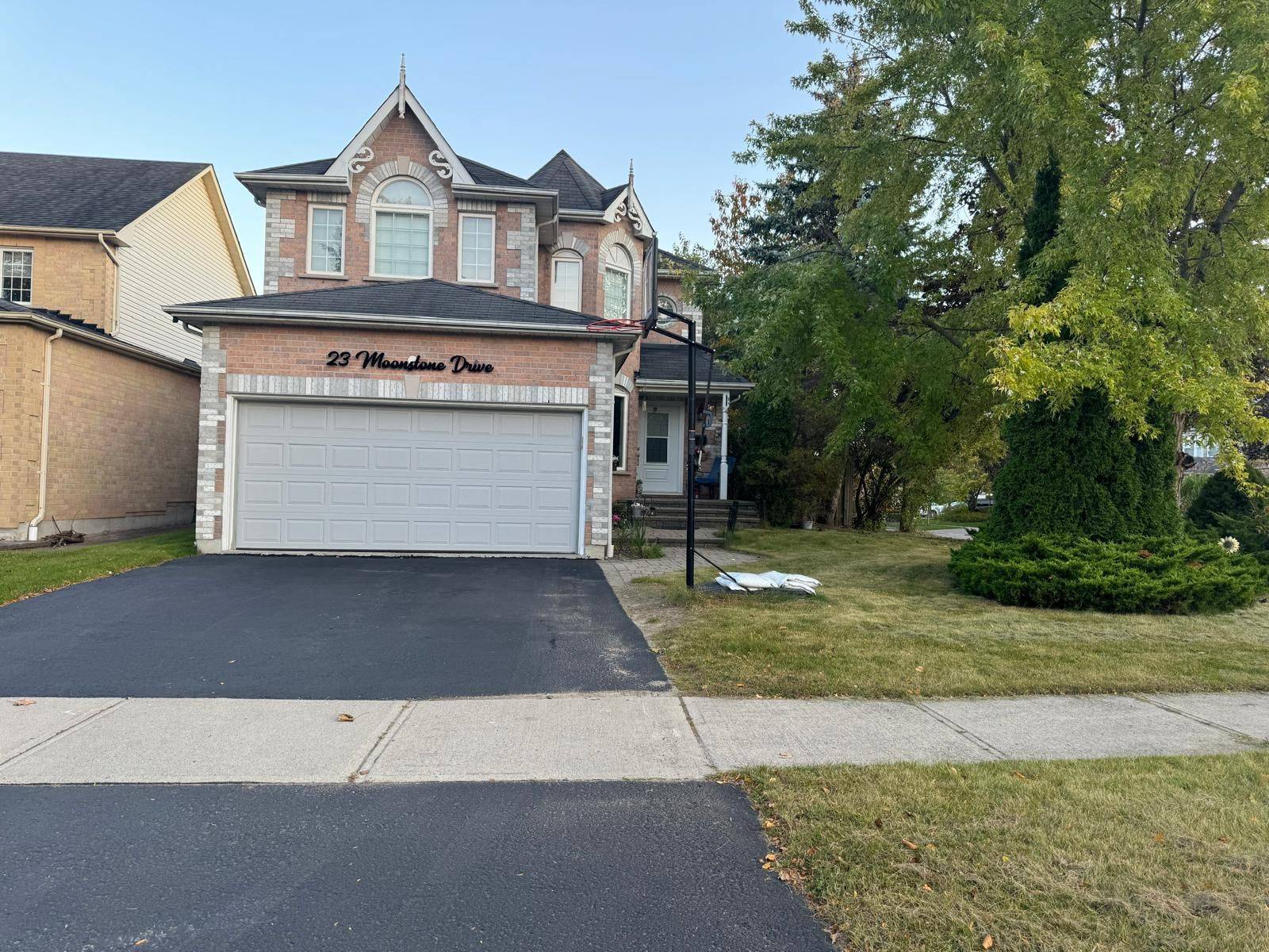 Whitby, ON L1P 1L5,23 Moonstone DR #BSMT