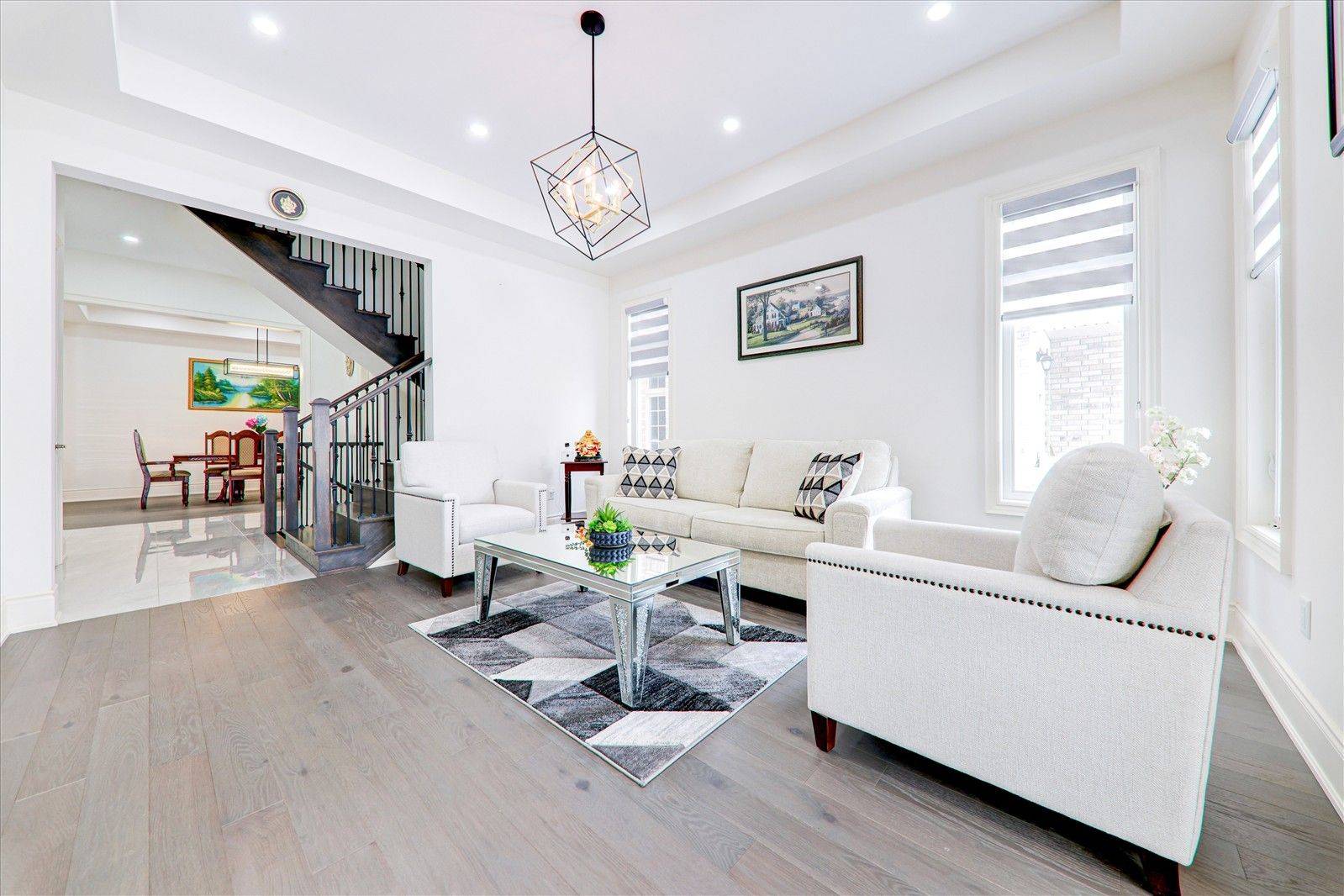 Whitchurch-stouffville, ON L4A 4X5,122 Steam Whistle DR