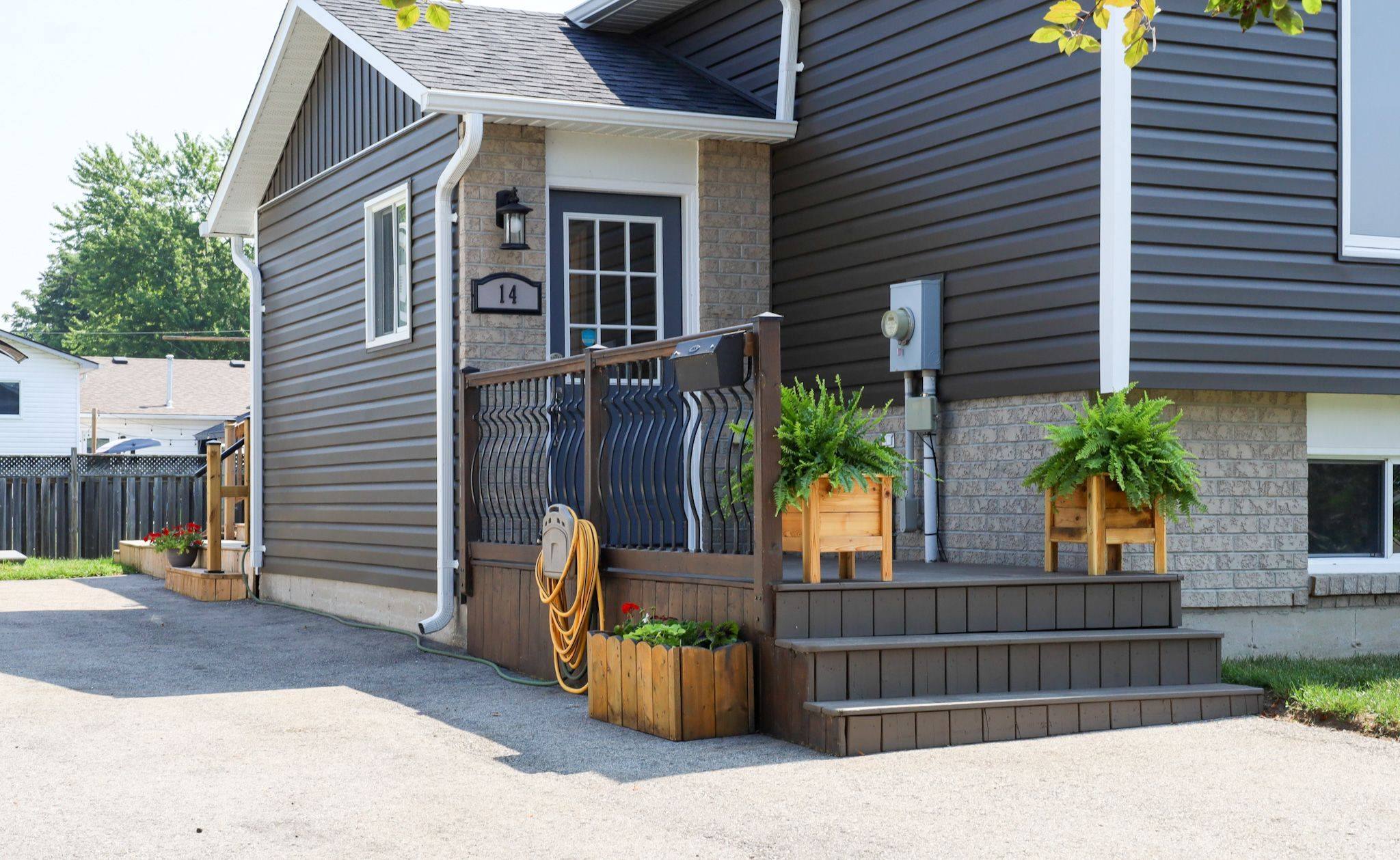 Orillia, ON L3V 7V6,14 Keith ST