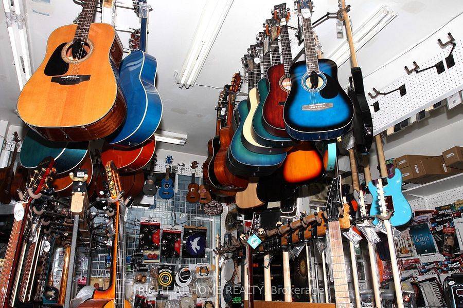 Toronto W05, ON M6M 1A8,Address not disclosed