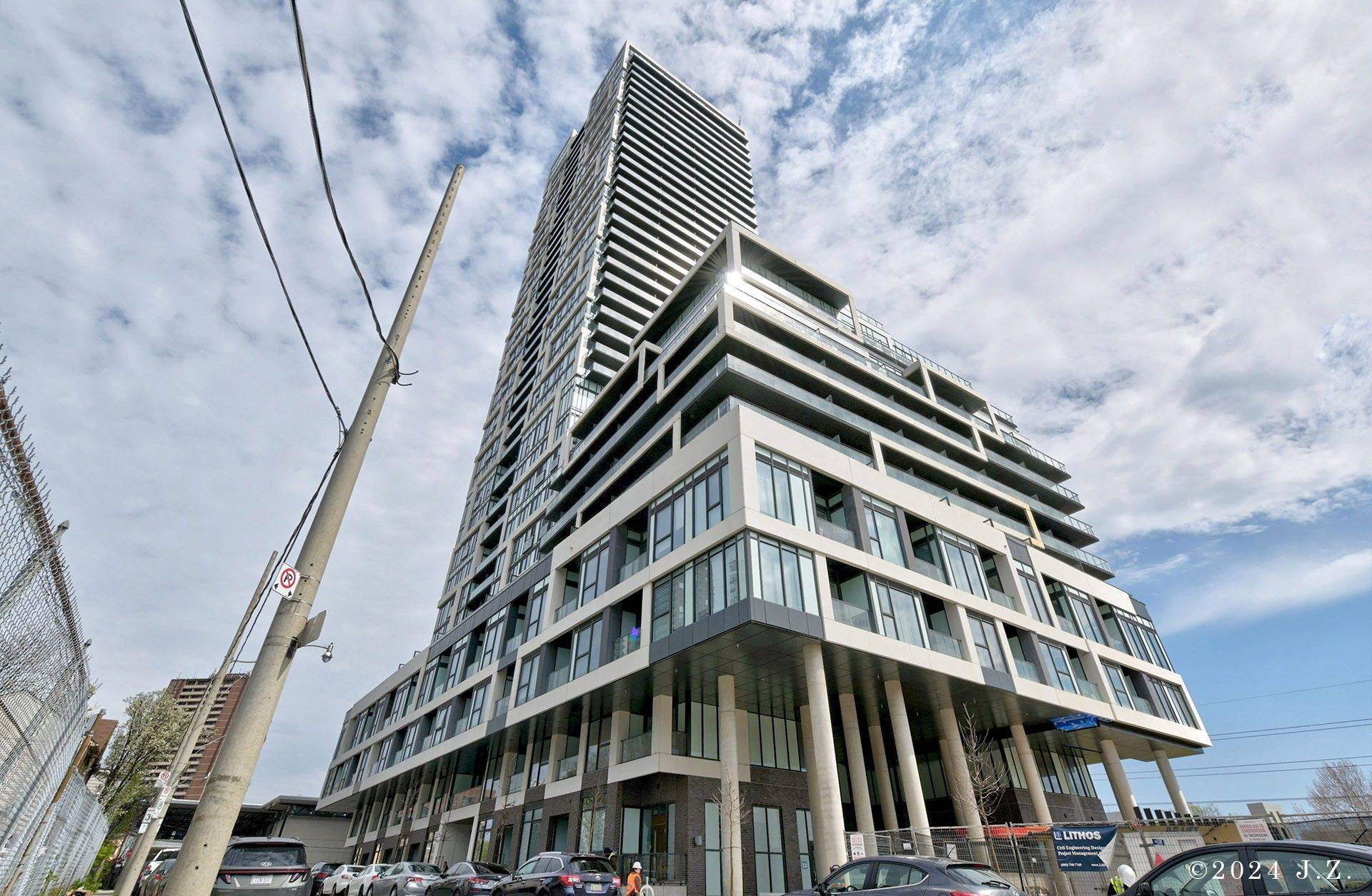 Toronto C08, ON M5A 0W7,5 Defries ST #2913