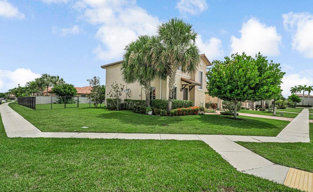 Lake Worth, FL 33463,7283 Prudencia Dr