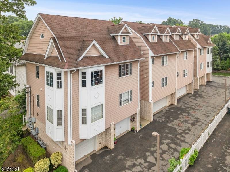 Nutley Twp., NJ 07110,87-02 Centre Street #2