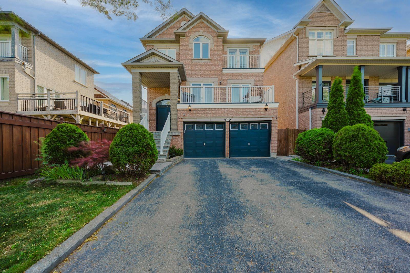 Vaughan, ON L6A 3X2,78 Mast RD