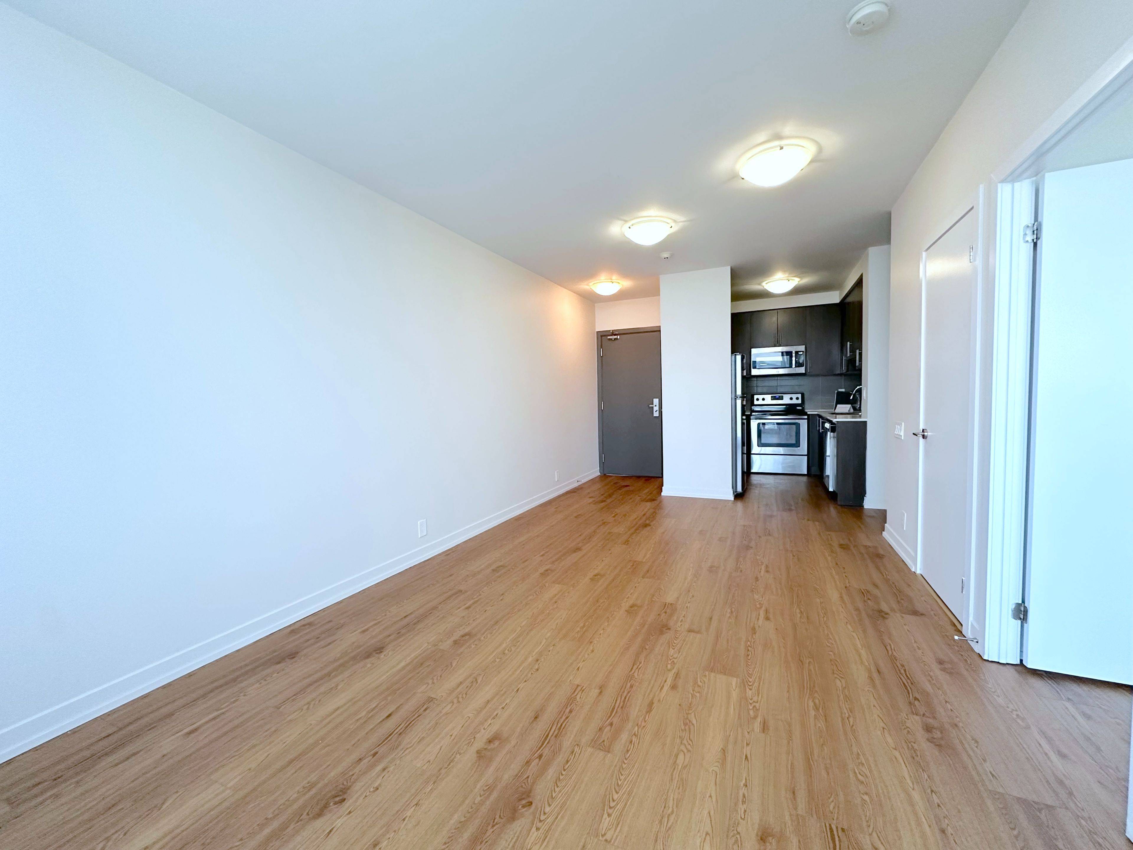 Brampton, ON L6T 0J2,188 Clark BLVD #PH01
