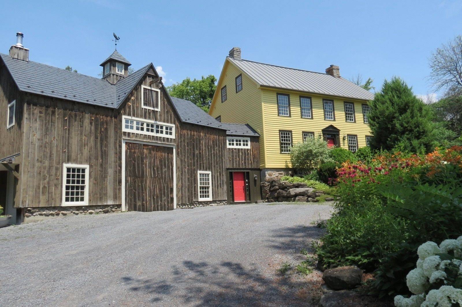 South Glengarry, ON K0C 1E0,21831 Conc 2 RD