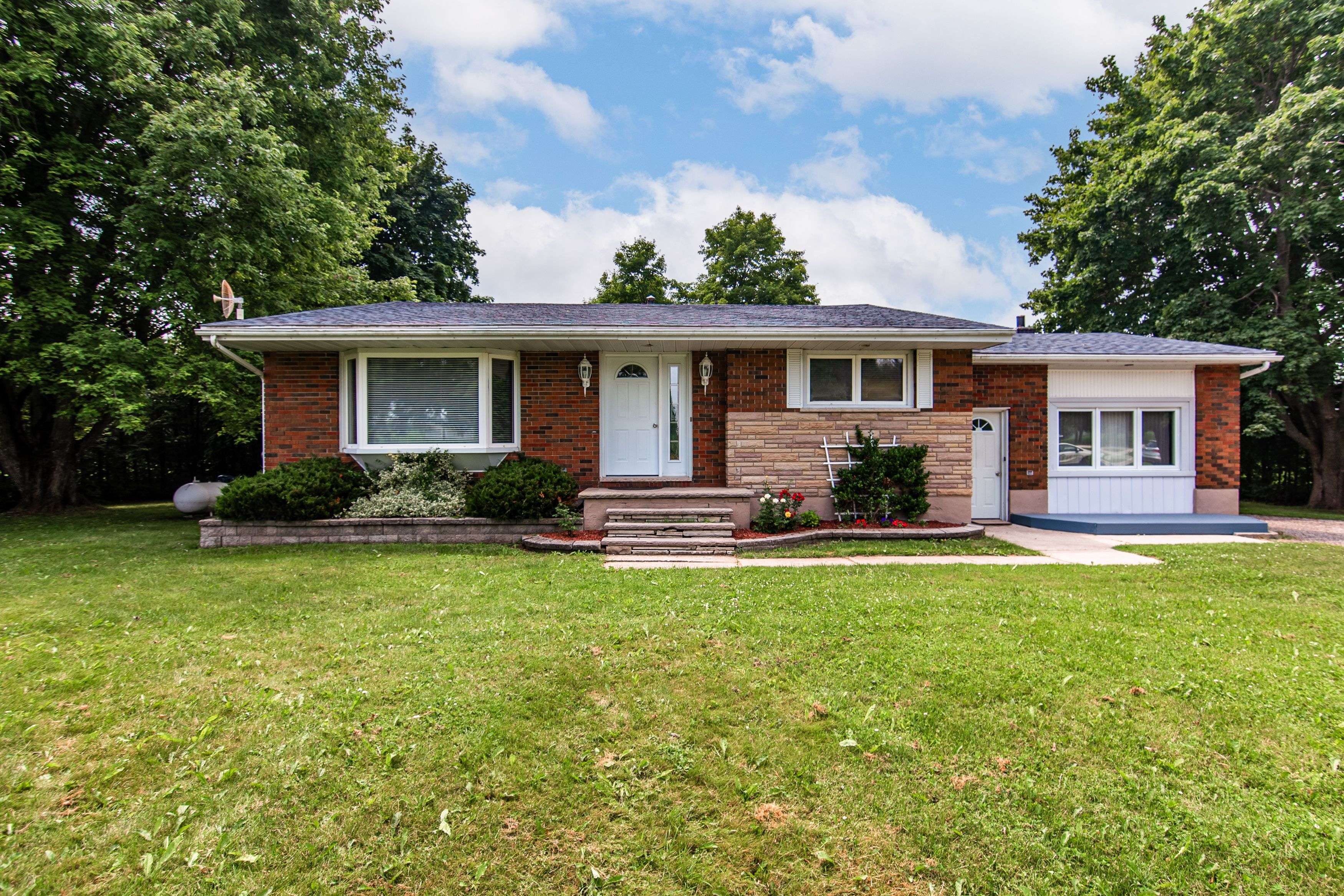 Meaford, ON N4K 5N8,457898 Grey Road 11 RD